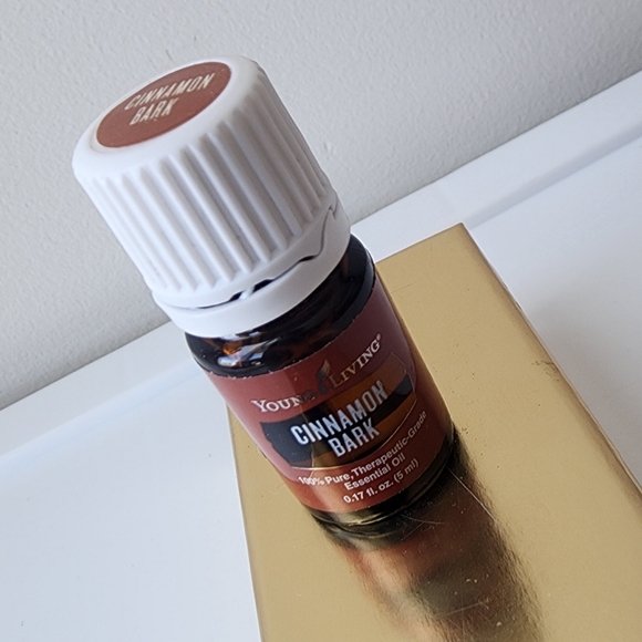 NWT Young Living Cinnamon Bark essential oil blend - Picture 2 of 4